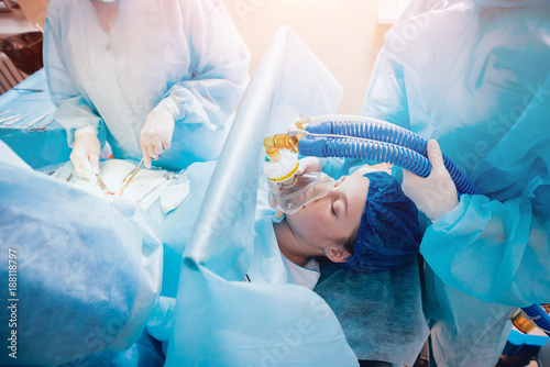 Pre oxygenation for general anesthesia.