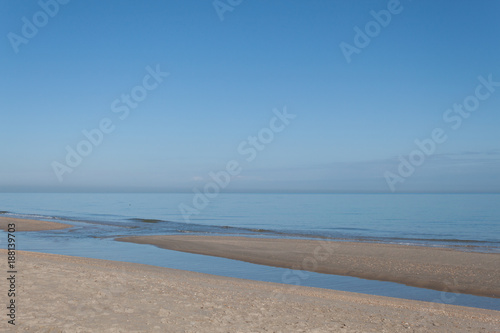 mare azzurro adriatico mediterraneo di vacanza relax