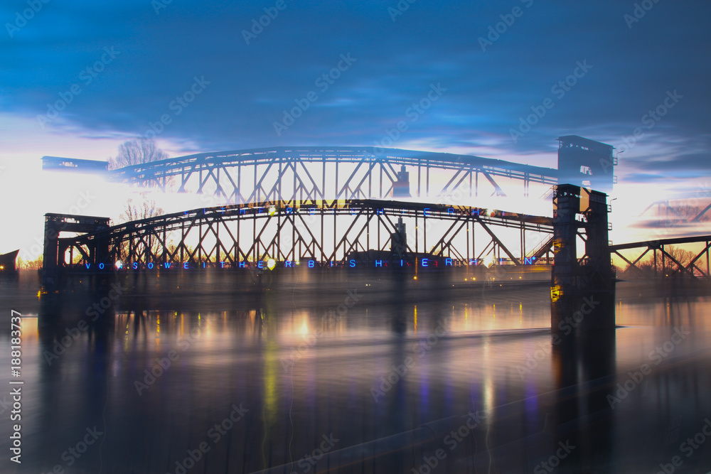 Naklejka premium Symbolbild: Verschwommener Blick