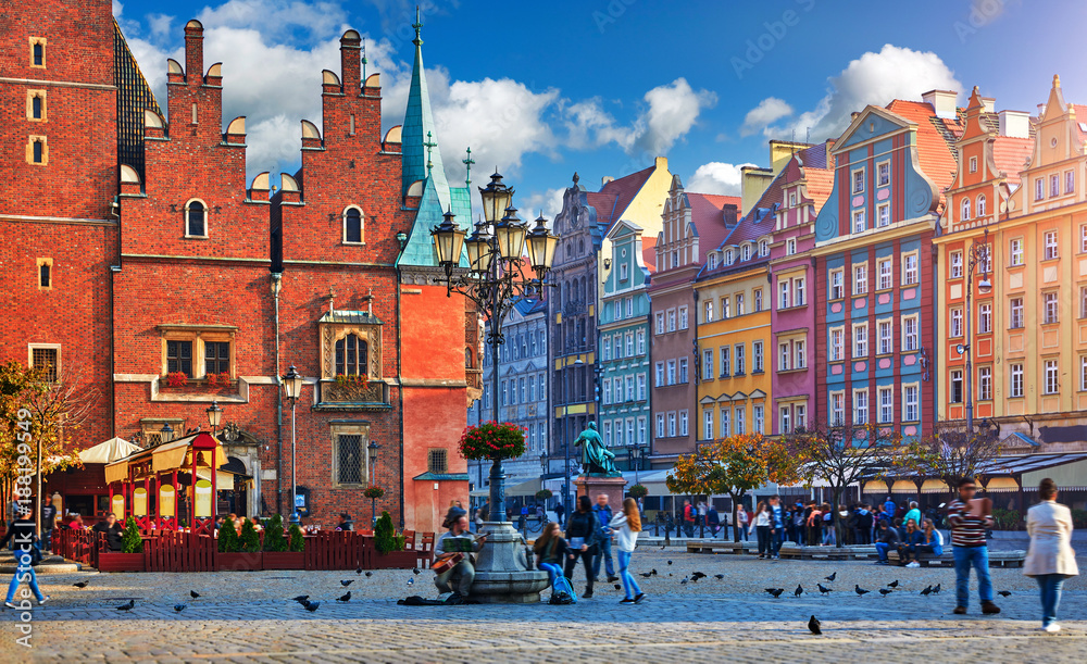 Obraz Rynek Główny we Wrocławiu ze starymi kolorowymi domami, ulica