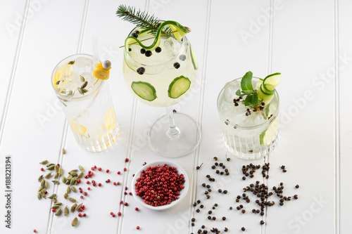 Obraz na płótnie fancy gin and tonic selection drink alcohol cocktail craft fresh fruit spices mint glass bar w salonie
