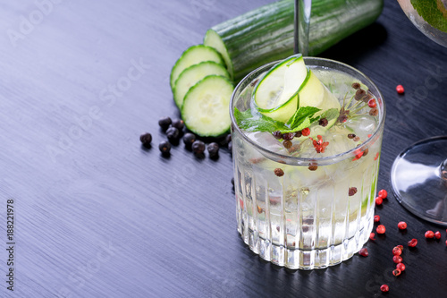 Obraz na płótnie fancy gin and tonic selection drink alcohol cocktail craft fresh fruit spices mint glass bar w salonie