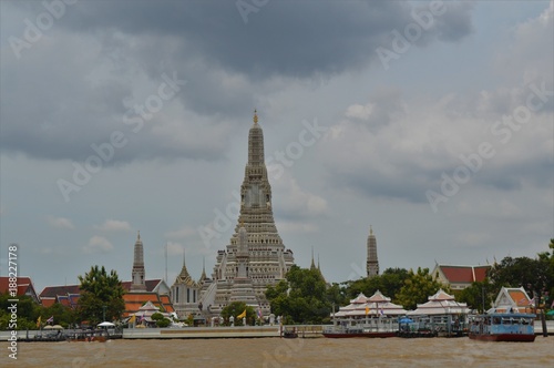 Chao Praya River with Wat Arun view