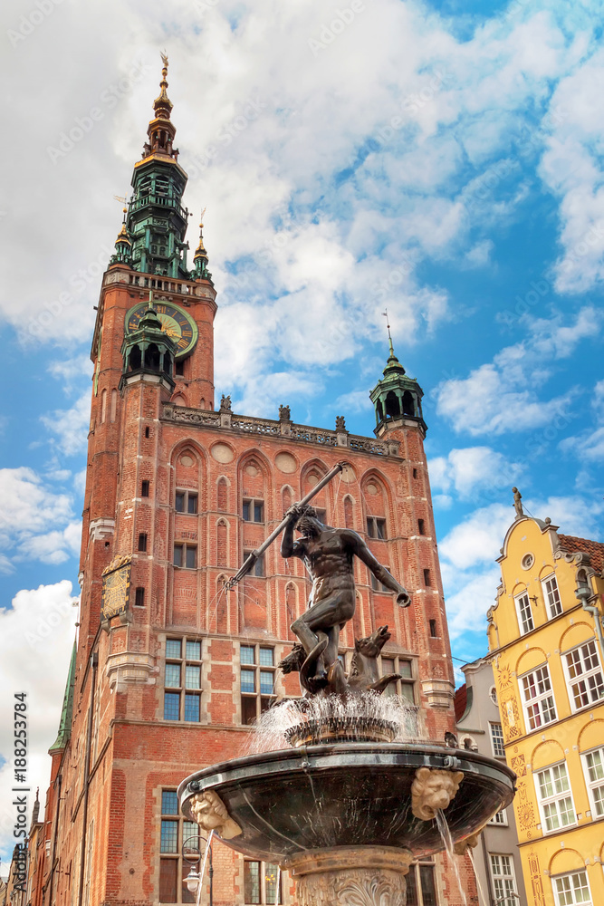 Fototapeta premium Fountain of the Neptune in Gdansk, Poland