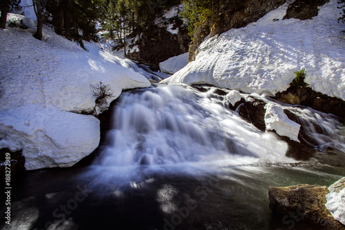 cascade de bénasque