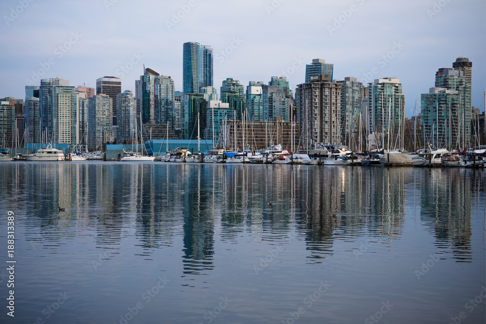 Obraz premium Downtown Vancouver British Columbia Canada. Stanley Park view of the city. Cloudy morning at Waterfront Vancouver. 