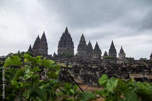 Obraz na płótnie Prambanan temple in Central Java. Hindu temple from XII century preserved in a great condition. w salonie