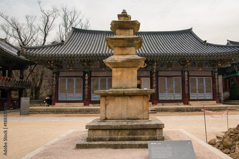 Three-story stone pagoda in Tongdosa Temple (Korea Treasure No. 1471) Three-story stone pagoda in Tongdosa Temple (Korea Treasure No. 1471)