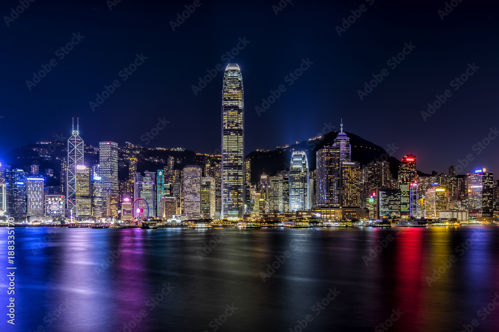 Fototapeta premium Victoria Harbor of Hong Kong at night