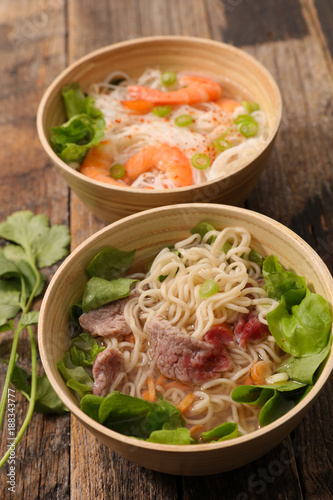 asian cuisine, bowl of soup