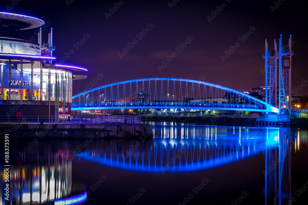 Obraz premium Blue Crossing