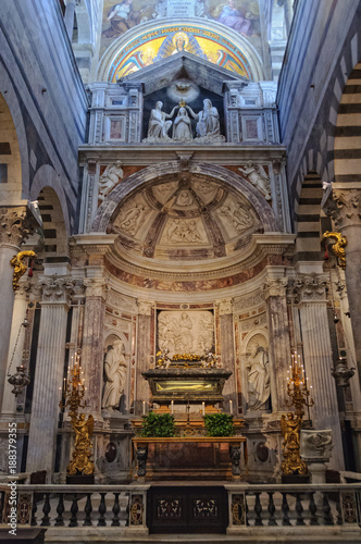 Altar of Saint Rainerius  the patron saint of Pisa and of travellers  in the Cathedral - Pisa  Tuscany  Italy