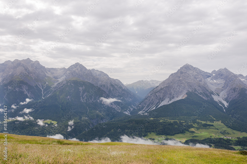 Scuol, Engadin, Unterengadin, Alpen, Schweizer Berge, Graubünden, Motta Naluns, Flurinaweg, Panoramaweg, Sommer, Schweiz