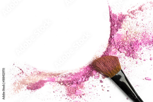 Photographie Powder and blush forming frame, with makeup brush