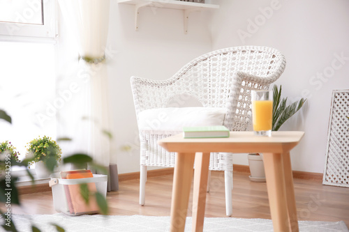 Elegant living room interio...