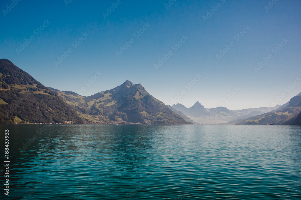 lucerne lake vierwaldstaettersee swiss landscape