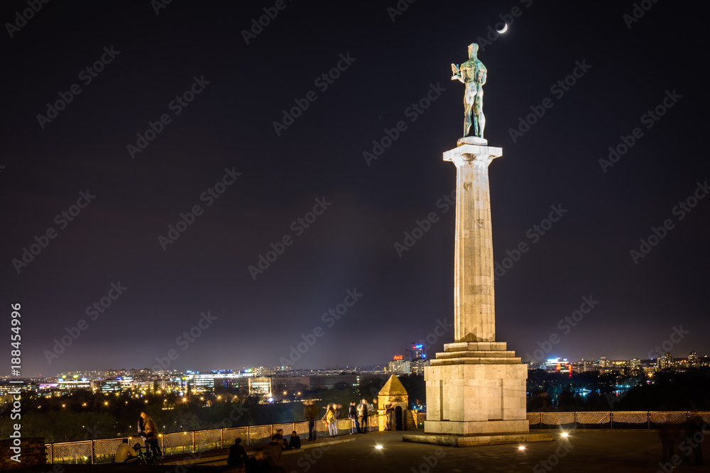 Naklejka premium Belgrade, Serbia March 30, 2017: Kalemegdan fortress and Statue of the Victor in Belgrade at night
