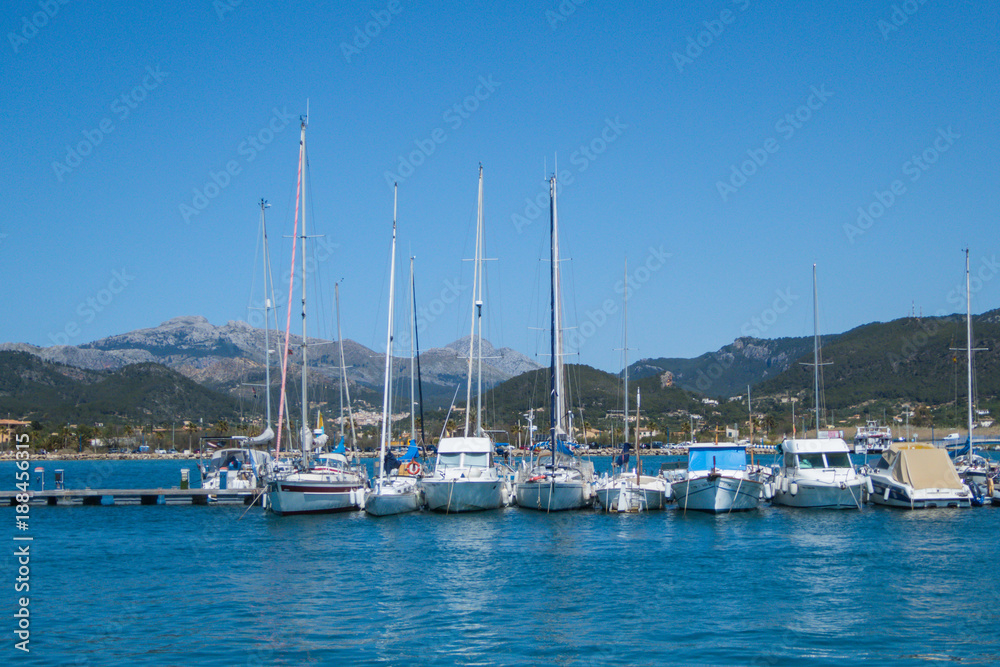 Boote im Hafen von Port d´Andratx auf Mallorca