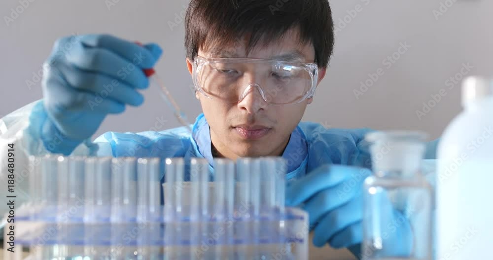 Chemical research scientist working in the lab