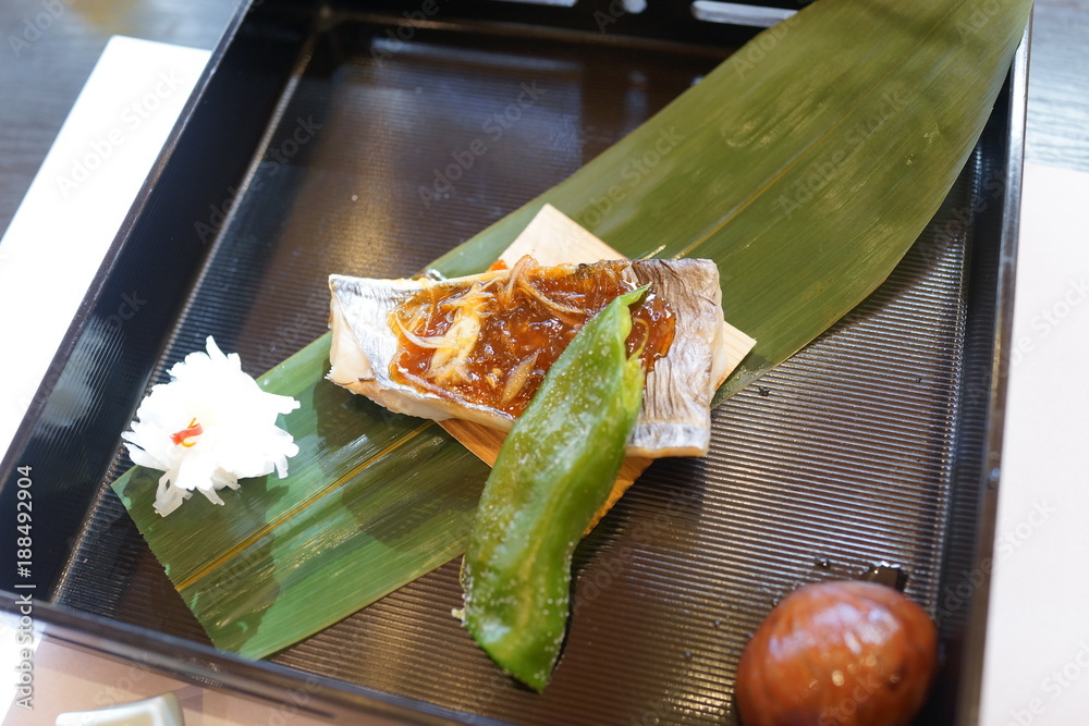 焼き魚 タチウオ 太刀魚 懐石 日本料理 ご馳走 Stock 写真 Adobe Stock 焼き魚 タチウオ 太刀魚 懐石 日本料理 ご馳走 Stock 写真 Adobe Stock