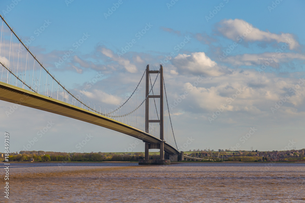 Obraz premium Humber Bridge seen from Hessle, East Riding of Yorkshire, UK - looking towards Barton-upon-Humber
