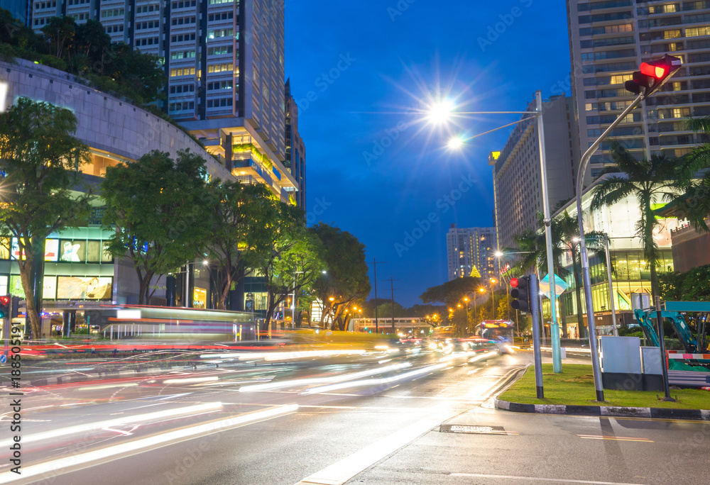 Fototapeta premium busy road and modern buildings in modern city
