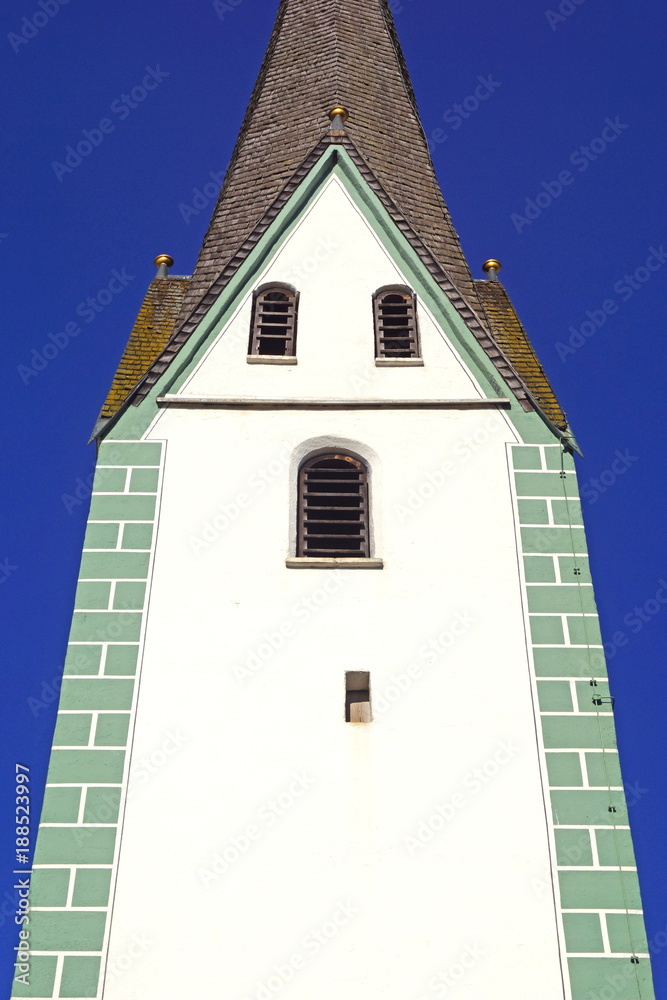 Turm Pfarrkirche Mariä Schmerzen in FINNING ( bei LANDSBERG ) 
