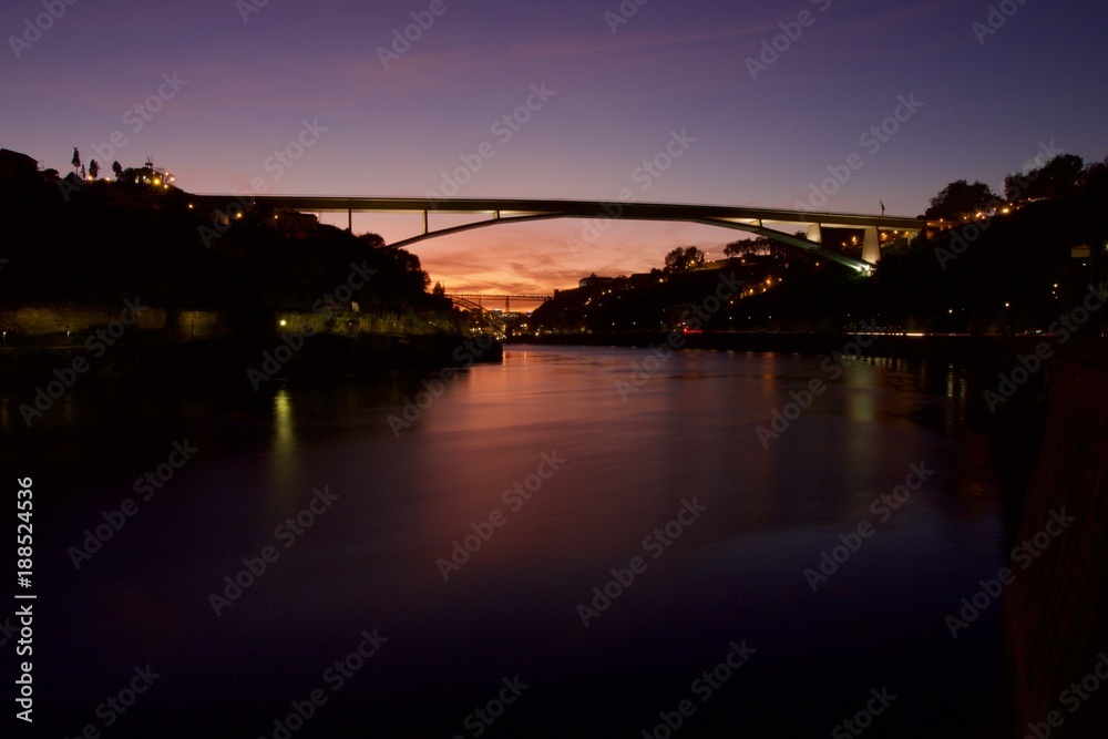 Fototapeta premium Ponte do Infante sobre o rio Douro