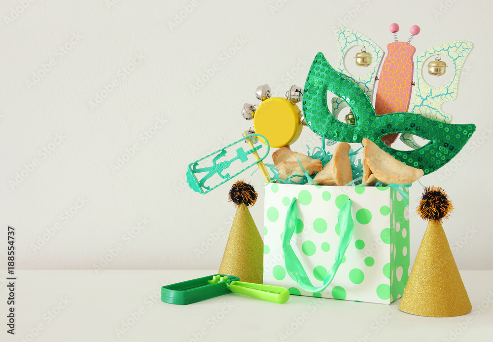 Naklejka premium Purim celebration concept (jewish carnival holiday).