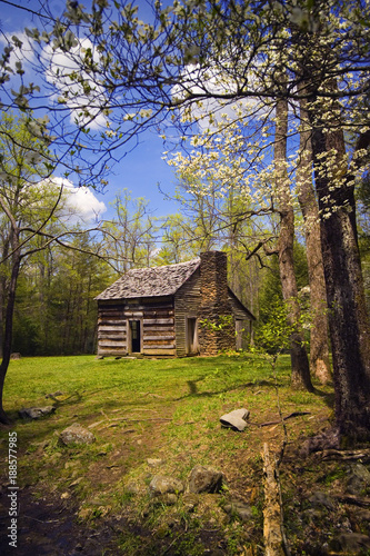 small cabin © ITP