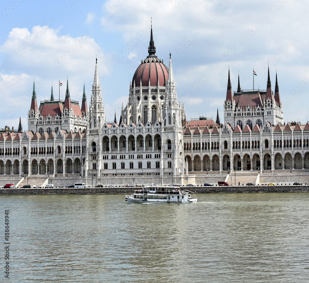 Fototapeta premium Building of the Hungarian parliament