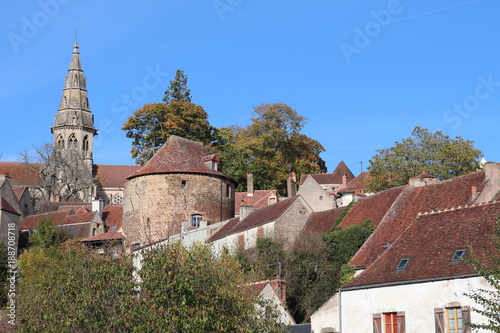 Bourgogne - Côte-d'Or - Sémur-en-Auxois - Vue sur la tour octogonale de la collégiale Notre-Dame