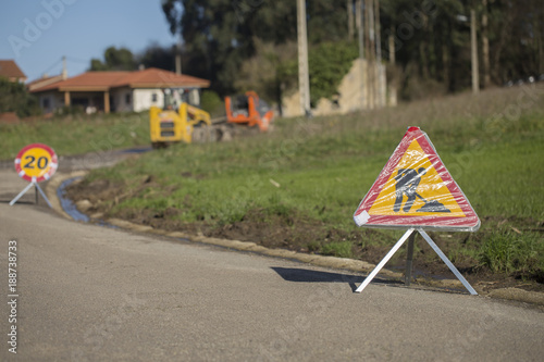 Works road sign © paula sierra