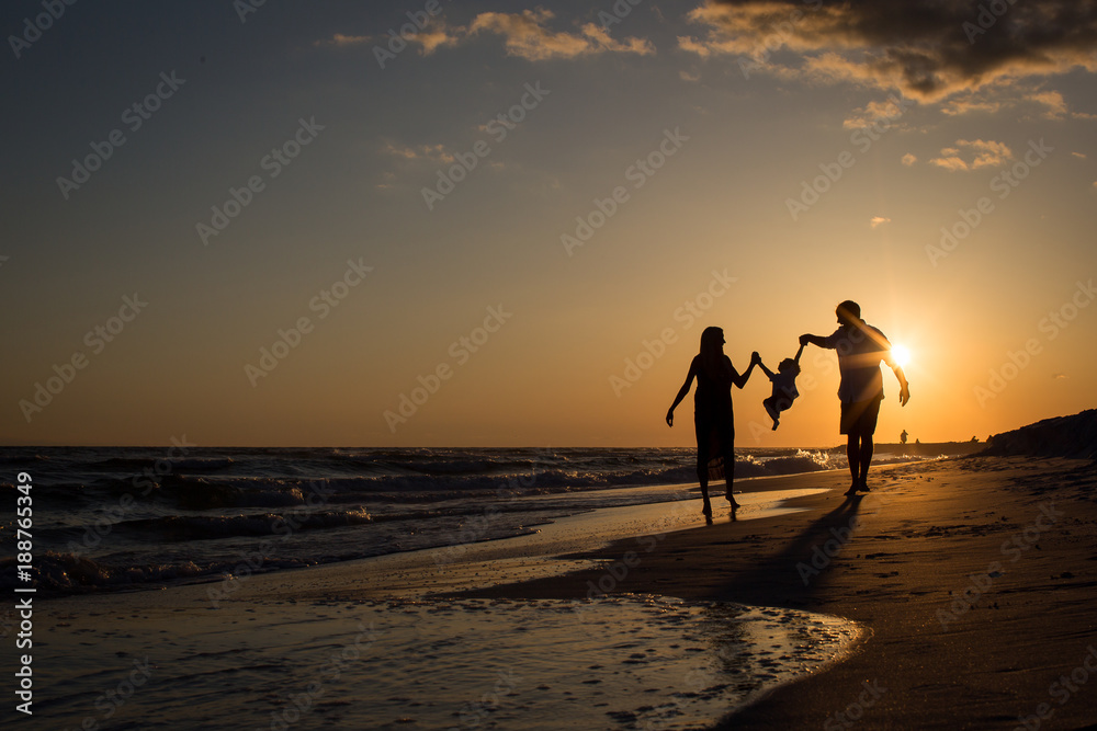 Family beach silhouette