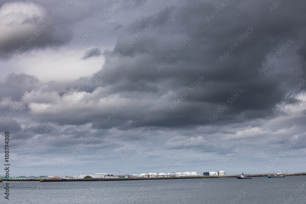 Unwetterwolken über Island