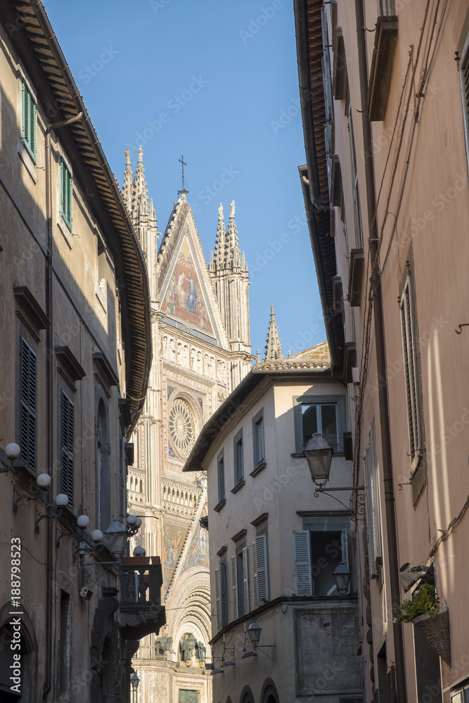 Orvieto (Umbria, Italy), old street and cathedral