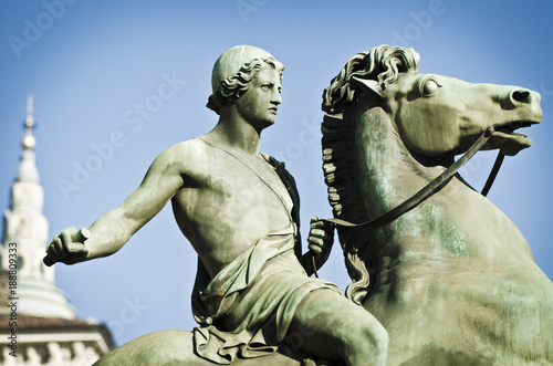 Foto Statue in the Royal Palace entrance, 1844 Castor, Turin, Italy