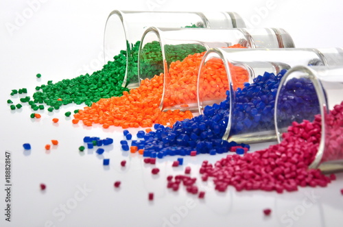 masterbatch, plastic in glasses