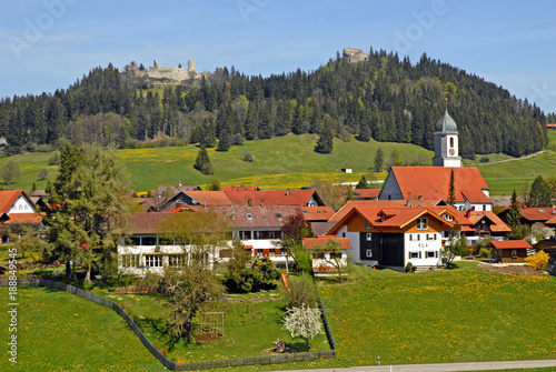 Wallpaper Mural Burgruinen über Eisenberg, Allgäu Torontodigital.ca