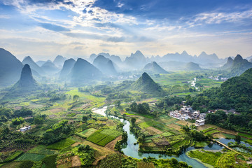 Leinwandbilder Guilin Karstberge am Li-Fluss in Guilin  © aphotostory