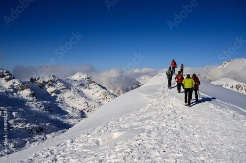 alpinisti sulla cima di Piazzo - alpi Orobie