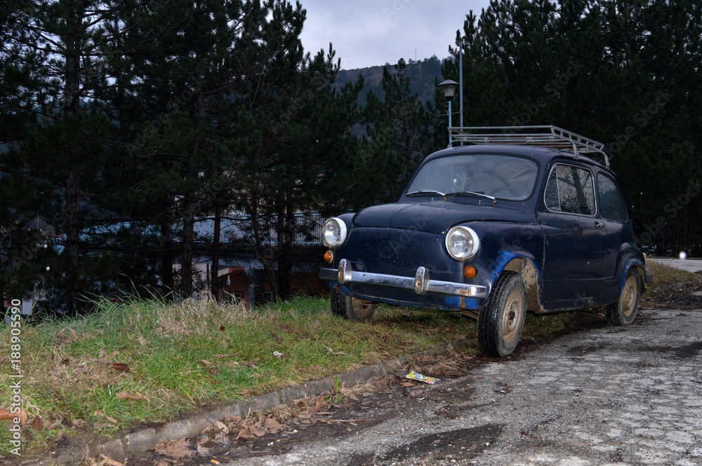 small blue car
