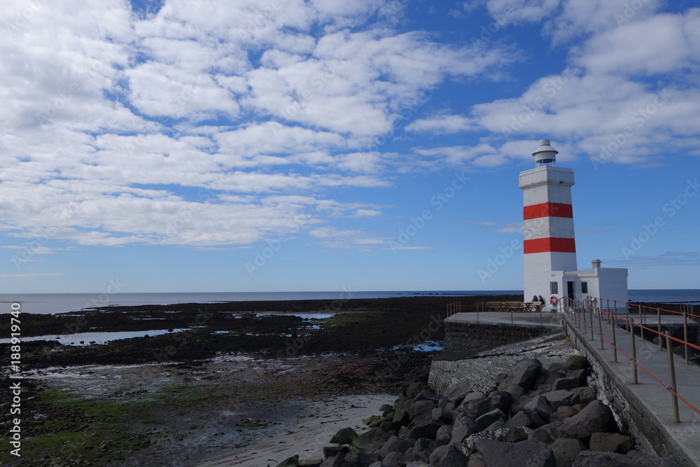 Naklejka premium アイスランド、レイキャネス半島先端の灯台