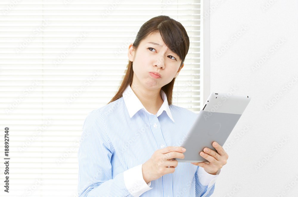 女性 ビジネス 困る 女性 ビジネス 困る