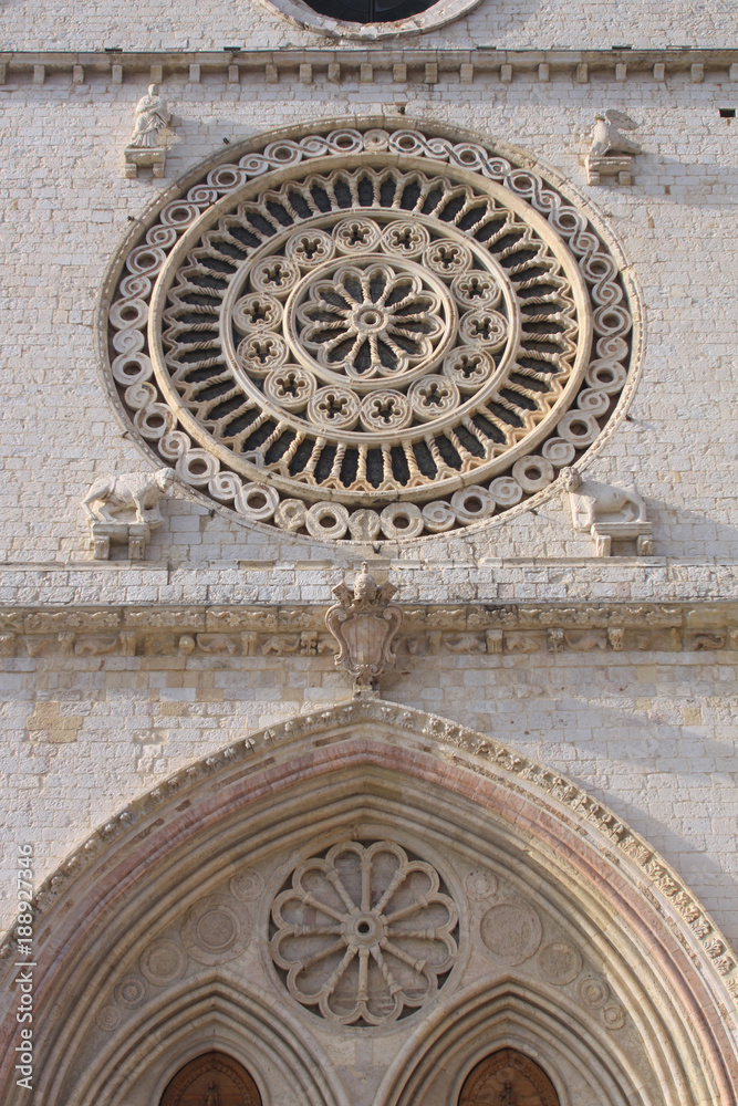 Assisi, rosone basilica di San Francesco