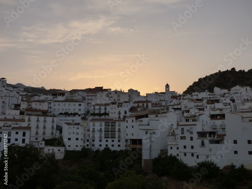 Tolox, pueblo de Málaga, Andalucía (España) © VEOy.com