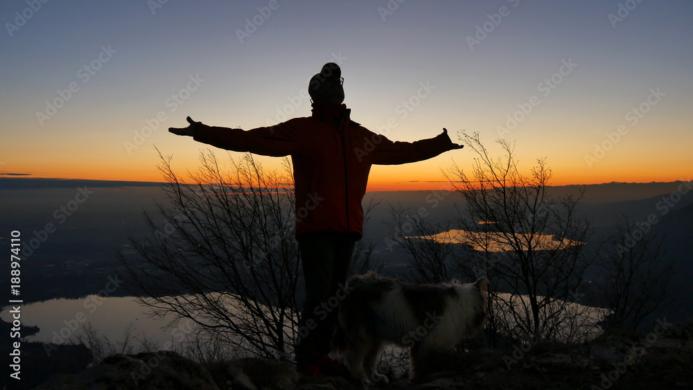 Fototapeta premium Amore per la natura nei colori del tramonto