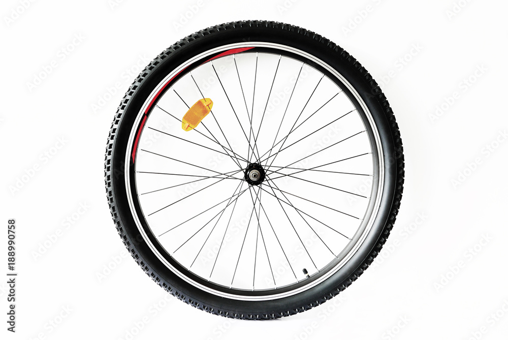 Naklejka premium Mountain bicycle wheel isolated on white background