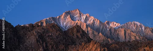 Panel kuchenny z motywem Panorama of Glowing Lone Pine Peak Sunrise, Alabama Hills, Lone Pine, California