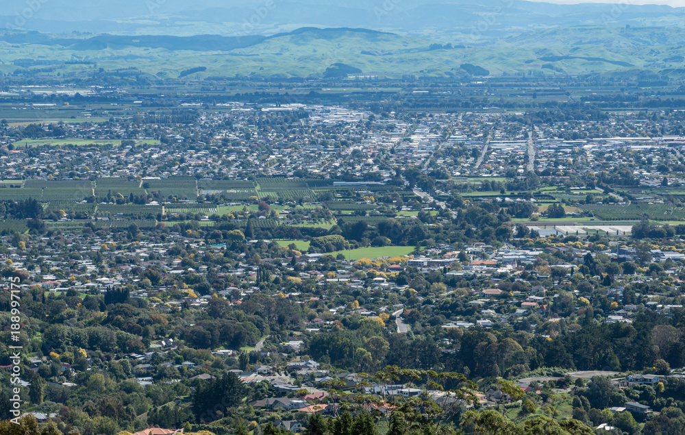 Obraz premium The town of Havelock North and Hastings view from the top of Te Mata peak, Hawke's bay region of North Island of New Zealand.